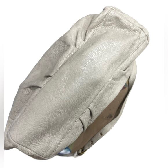 EUC Marc Jacobs Large Q FRAN BAG Cream Pebble Leather Brass Hardware Crossbody - Picture 10 of 16